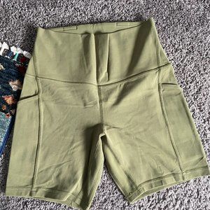 Lululemon Align shorts with side pockets